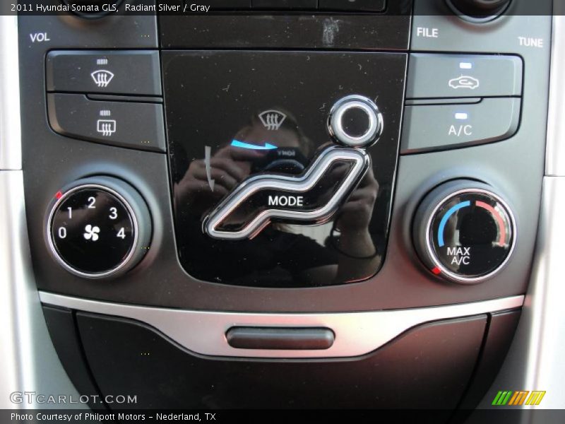 Radiant Silver / Gray 2011 Hyundai Sonata GLS