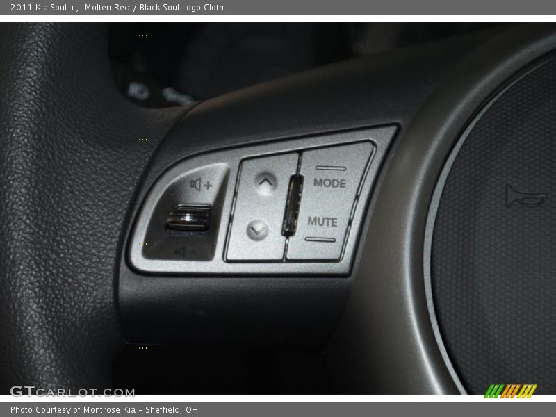 Molten Red / Black Soul Logo Cloth 2011 Kia Soul +