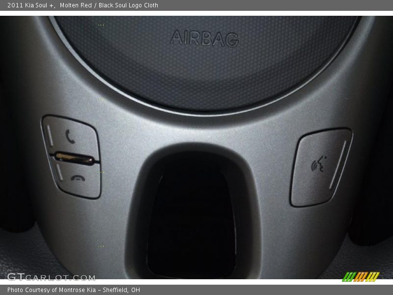 Molten Red / Black Soul Logo Cloth 2011 Kia Soul +