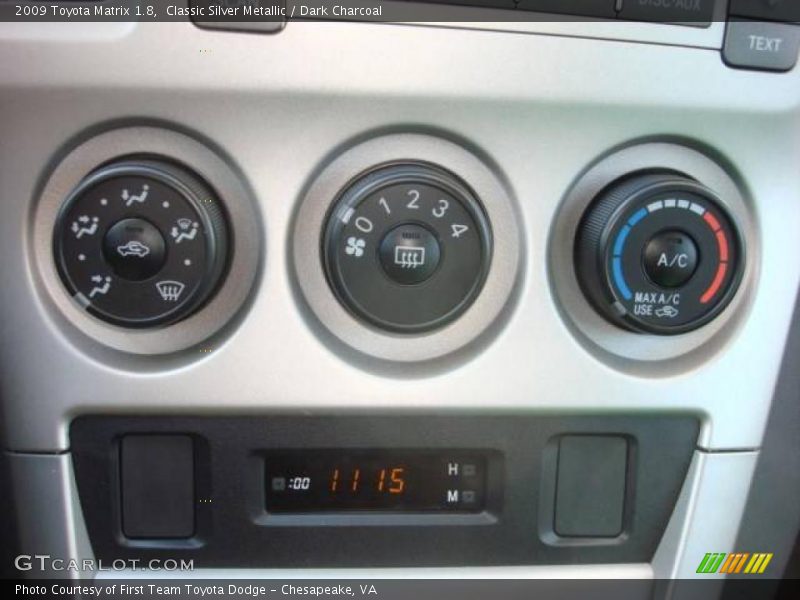 Classic Silver Metallic / Dark Charcoal 2009 Toyota Matrix 1.8