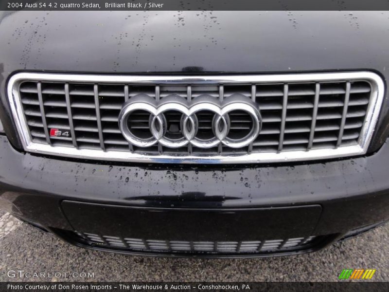  2004 S4 4.2 quattro Sedan Logo