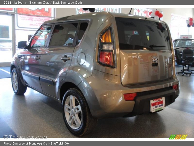 Titanium Gray / Black Soul Logo Cloth 2011 Kia Soul +