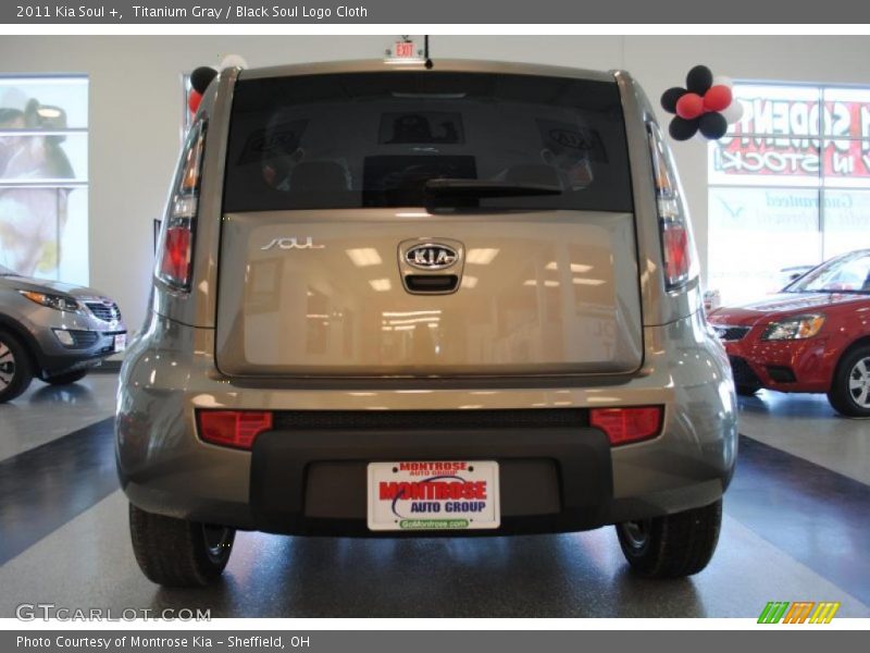 Titanium Gray / Black Soul Logo Cloth 2011 Kia Soul +
