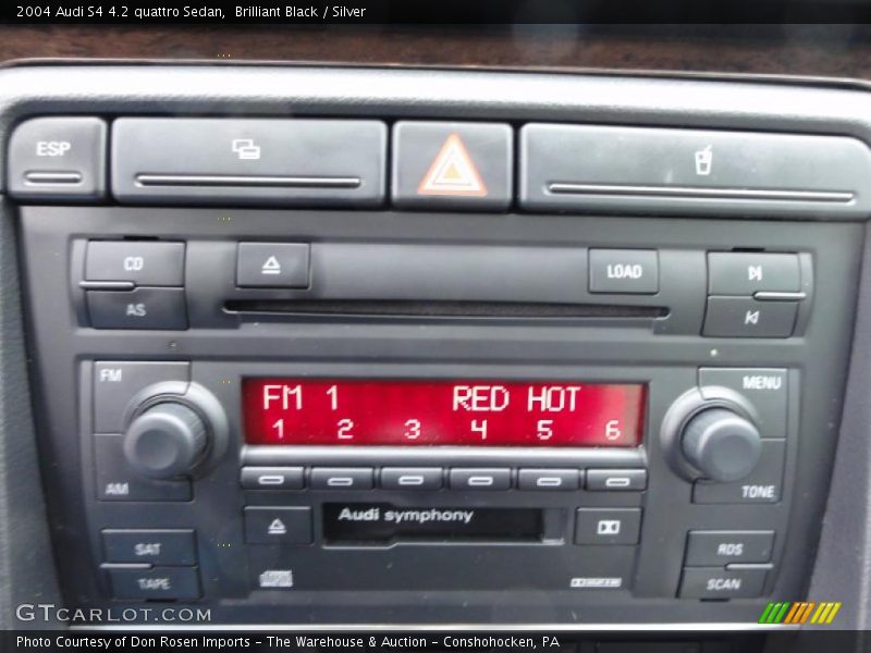 Controls of 2004 S4 4.2 quattro Sedan