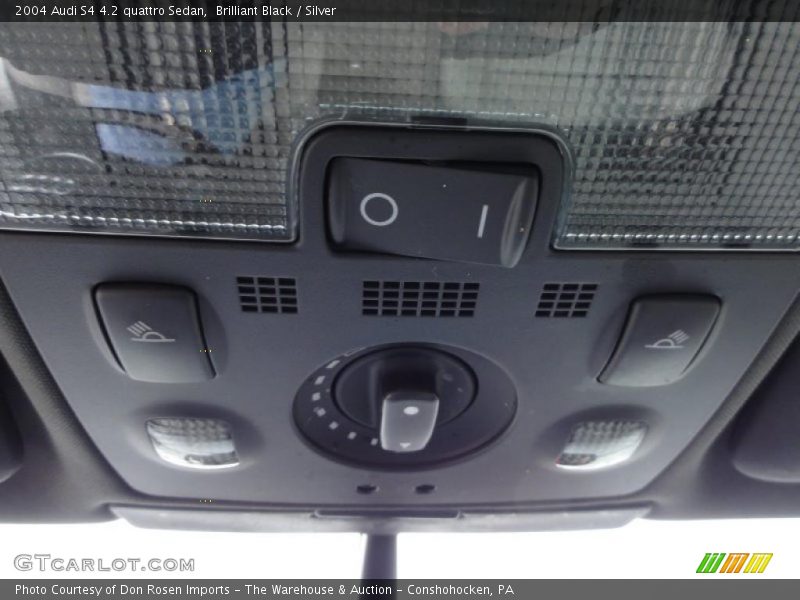 Controls of 2004 S4 4.2 quattro Sedan