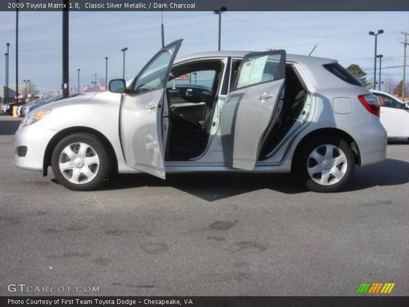 Classic Silver Metallic / Dark Charcoal 2009 Toyota Matrix 1.8