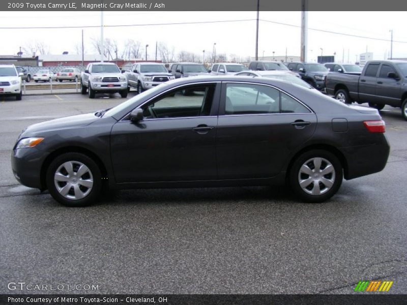 Magnetic Gray Metallic / Ash 2009 Toyota Camry LE