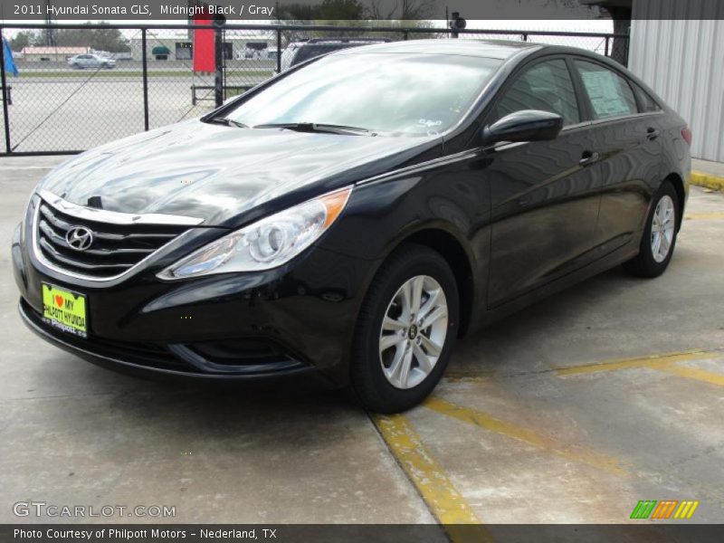 Midnight Black / Gray 2011 Hyundai Sonata GLS