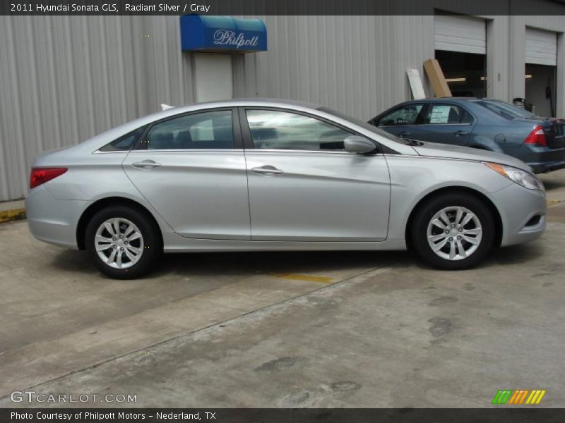 Radiant Silver / Gray 2011 Hyundai Sonata GLS