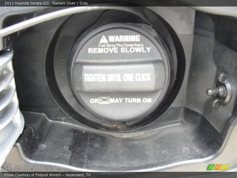 Radiant Silver / Gray 2011 Hyundai Sonata GLS