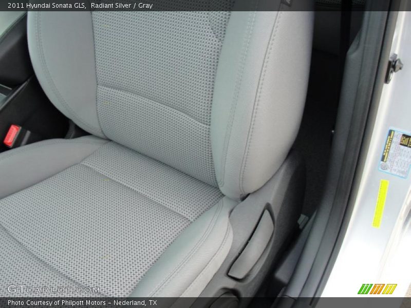 Radiant Silver / Gray 2011 Hyundai Sonata GLS