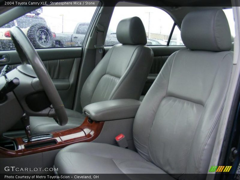 Stratosphere Mica / Stone 2004 Toyota Camry XLE