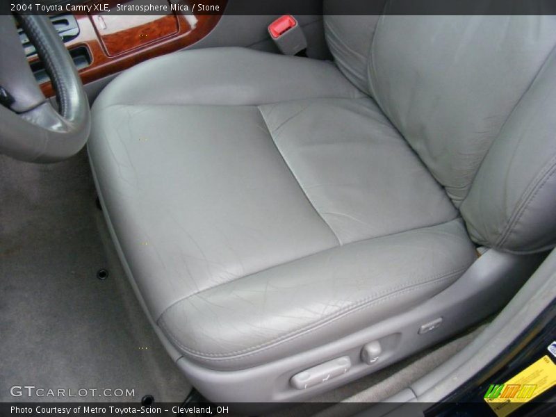 Stratosphere Mica / Stone 2004 Toyota Camry XLE