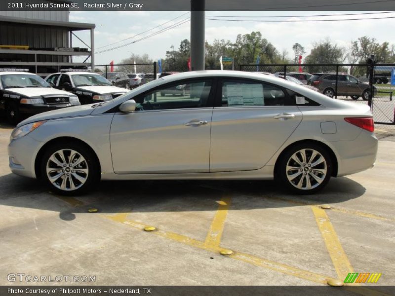 Radiant Silver / Gray 2011 Hyundai Sonata SE