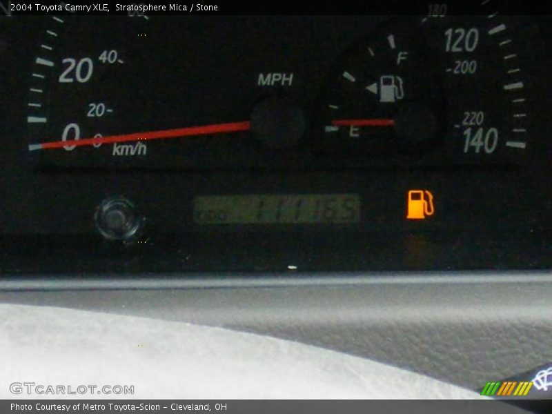 Stratosphere Mica / Stone 2004 Toyota Camry XLE