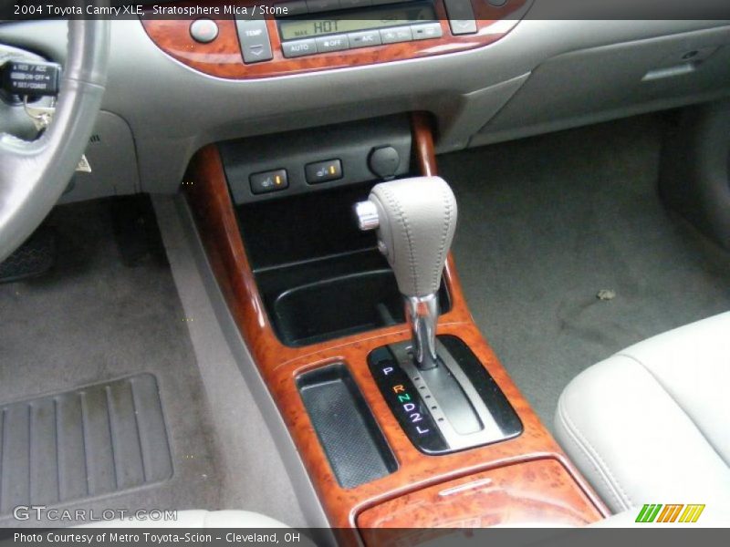Stratosphere Mica / Stone 2004 Toyota Camry XLE