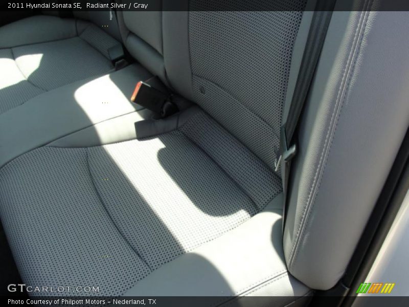 Radiant Silver / Gray 2011 Hyundai Sonata SE