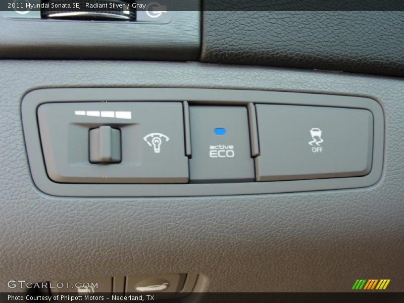Radiant Silver / Gray 2011 Hyundai Sonata SE