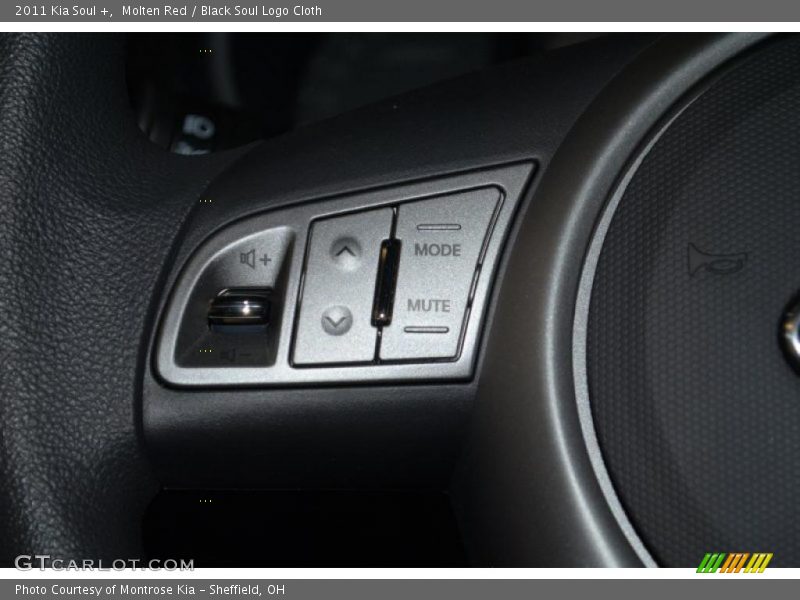Molten Red / Black Soul Logo Cloth 2011 Kia Soul +