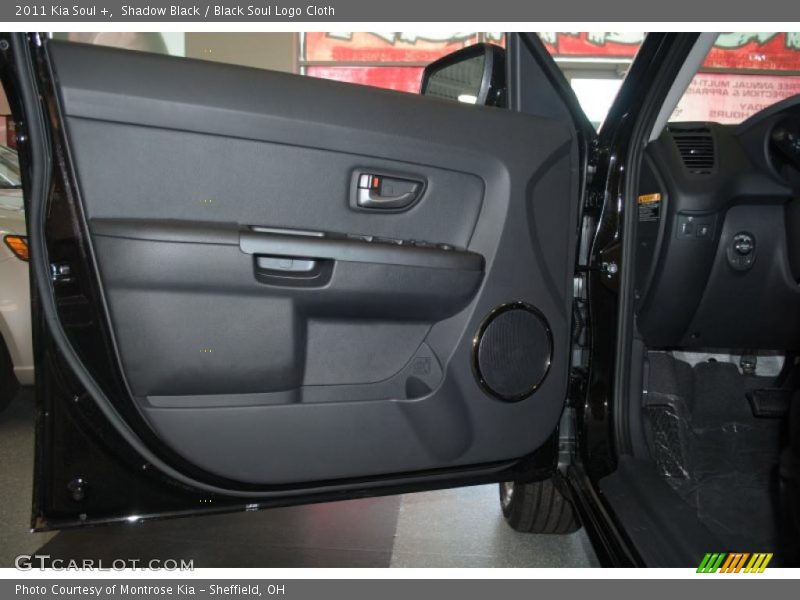 Shadow Black / Black Soul Logo Cloth 2011 Kia Soul +