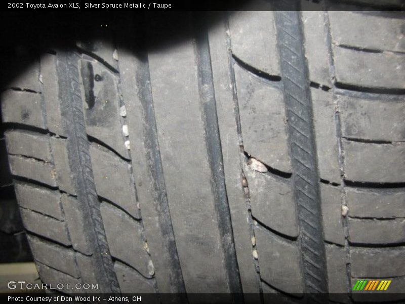 Silver Spruce Metallic / Taupe 2002 Toyota Avalon XLS