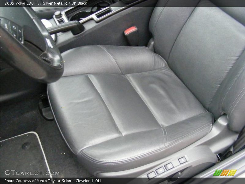 Silver Metallic / Off Black 2009 Volvo C30 T5