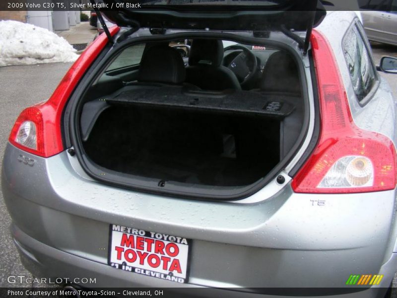 Silver Metallic / Off Black 2009 Volvo C30 T5