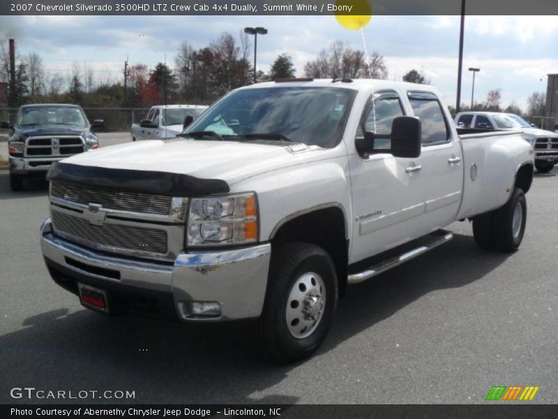 Front 3/4 View of 2007 Silverado 3500HD LTZ Crew Cab 4x4 Dually