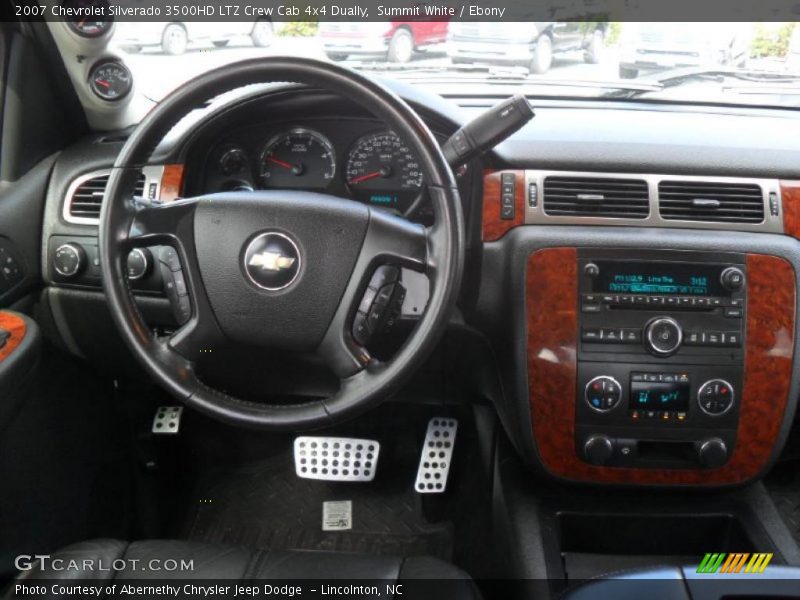 Dashboard of 2007 Silverado 3500HD LTZ Crew Cab 4x4 Dually