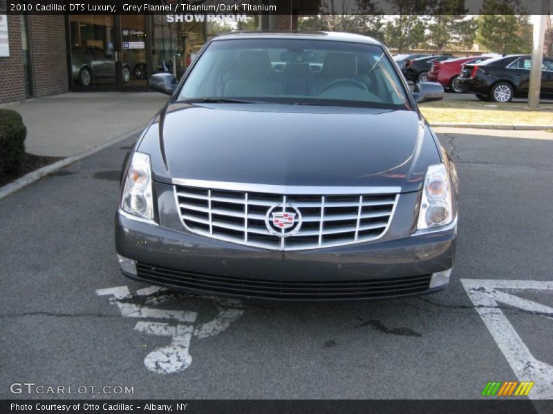 Grey Flannel / Titanium/Dark Titanium 2010 Cadillac DTS Luxury