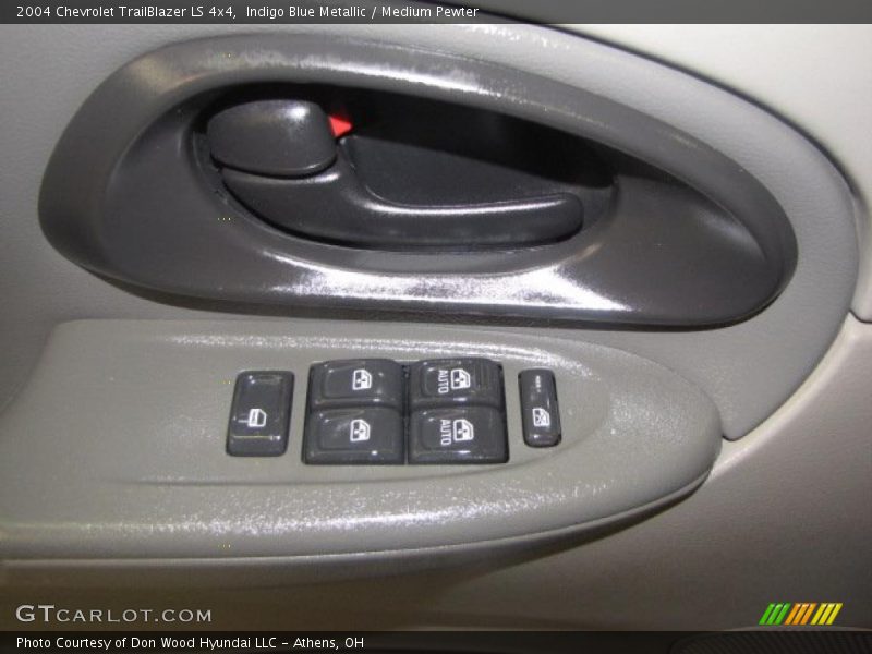 Indigo Blue Metallic / Medium Pewter 2004 Chevrolet TrailBlazer LS 4x4