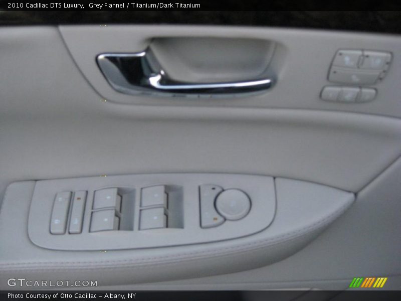 Grey Flannel / Titanium/Dark Titanium 2010 Cadillac DTS Luxury