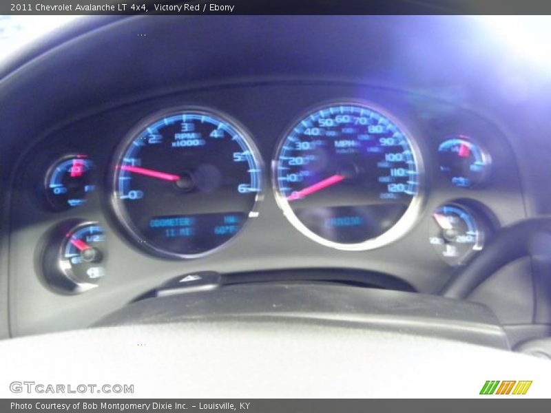 Victory Red / Ebony 2011 Chevrolet Avalanche LT 4x4