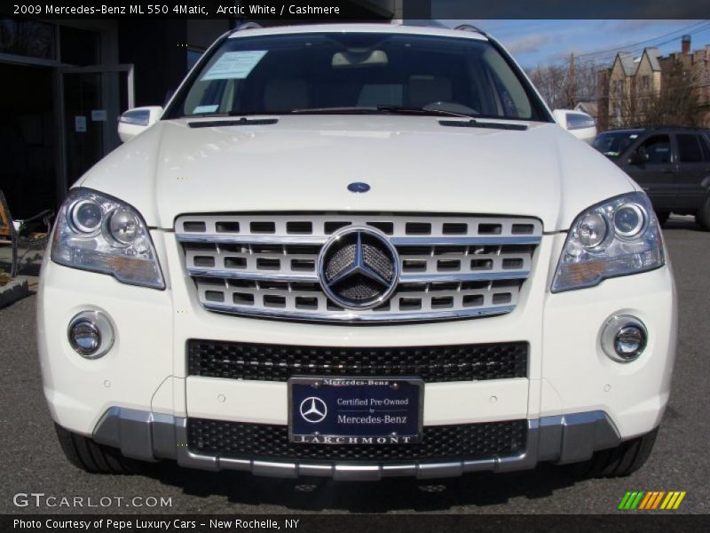 Arctic White / Cashmere 2009 Mercedes-Benz ML 550 4Matic