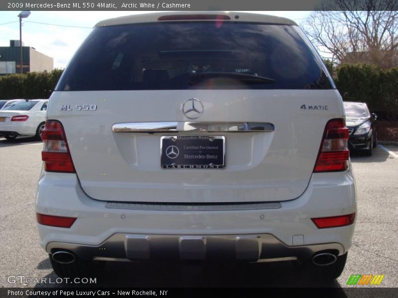 Arctic White / Cashmere 2009 Mercedes-Benz ML 550 4Matic