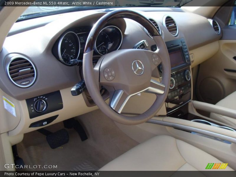 Arctic White / Cashmere 2009 Mercedes-Benz ML 550 4Matic