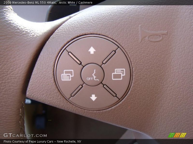 Arctic White / Cashmere 2009 Mercedes-Benz ML 550 4Matic