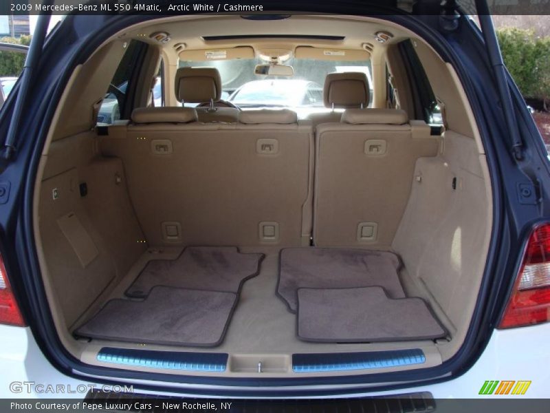 Arctic White / Cashmere 2009 Mercedes-Benz ML 550 4Matic
