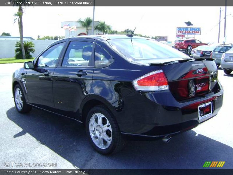 Black / Charcoal Black 2008 Ford Focus SES Sedan