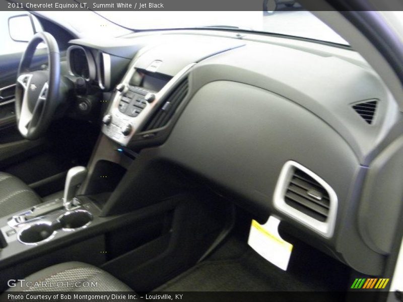 Summit White / Jet Black 2011 Chevrolet Equinox LT