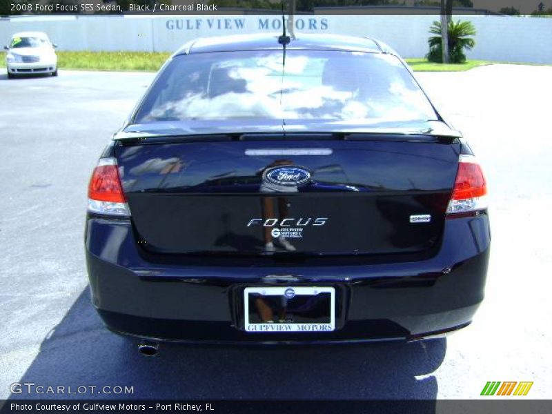 Black / Charcoal Black 2008 Ford Focus SES Sedan