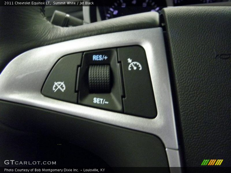 Summit White / Jet Black 2011 Chevrolet Equinox LT