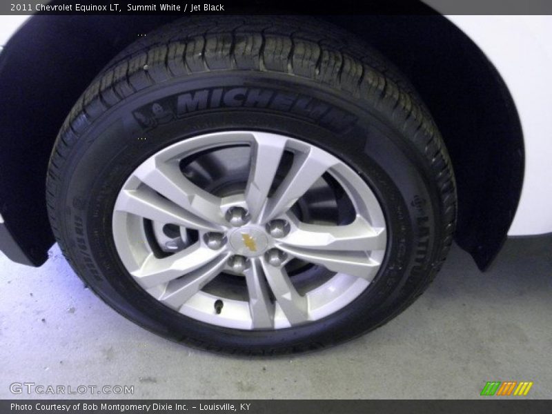 Summit White / Jet Black 2011 Chevrolet Equinox LT