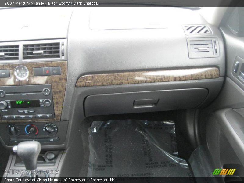 Black Ebony / Dark Charcoal 2007 Mercury Milan I4