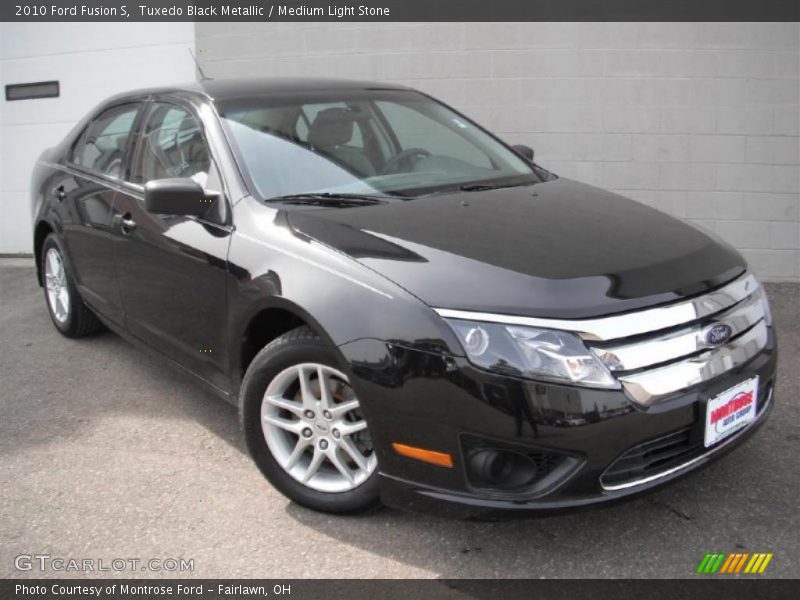 Tuxedo Black Metallic / Medium Light Stone 2010 Ford Fusion S