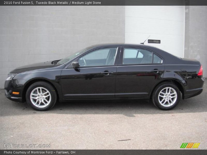 Tuxedo Black Metallic / Medium Light Stone 2010 Ford Fusion S