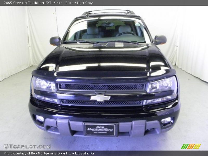 Black / Light Gray 2005 Chevrolet TrailBlazer EXT LS 4x4