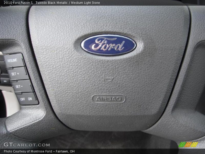 Tuxedo Black Metallic / Medium Light Stone 2010 Ford Fusion S