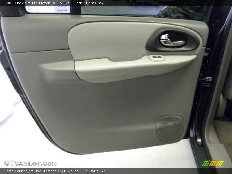 Black / Light Gray 2005 Chevrolet TrailBlazer EXT LS 4x4