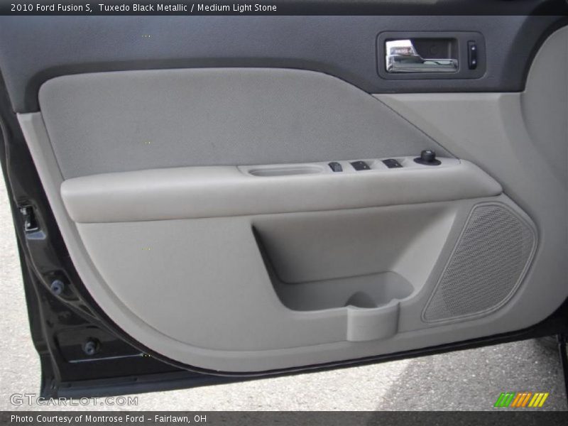 Tuxedo Black Metallic / Medium Light Stone 2010 Ford Fusion S